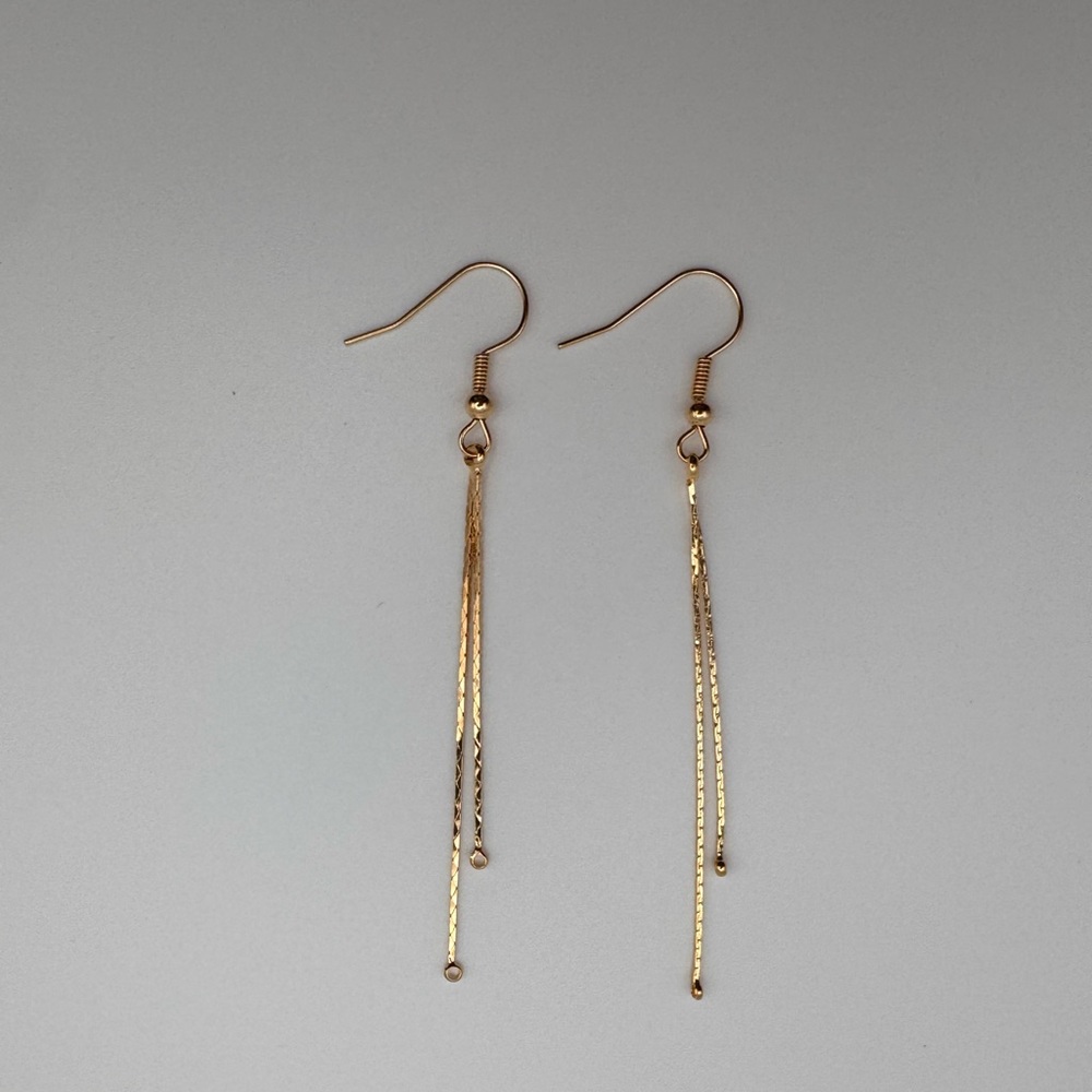 Danggling earrings for women extra long chain